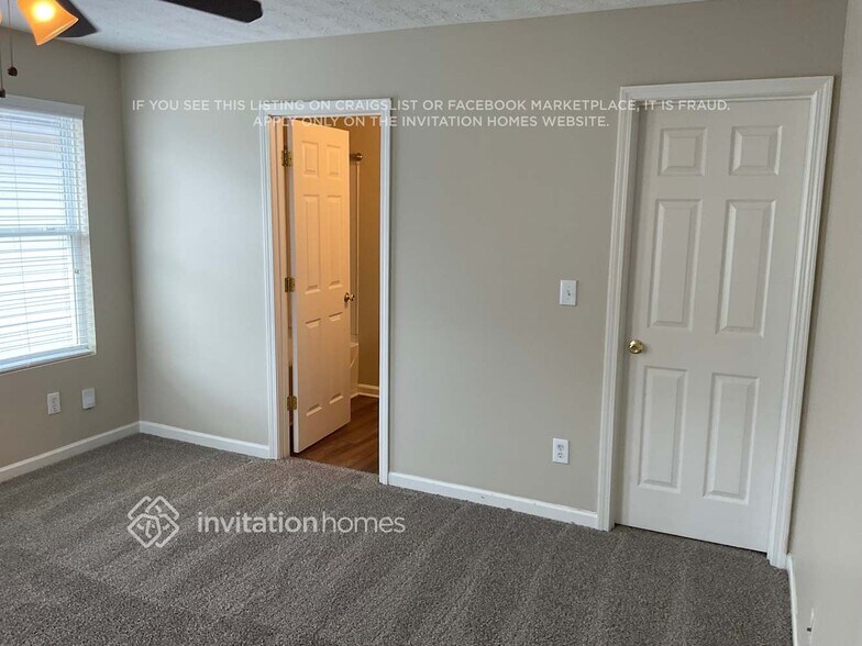 Building Photo - 3826 Holliwell Pass