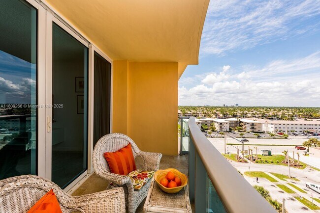 Building Photo - 2501 S Ocean Dr