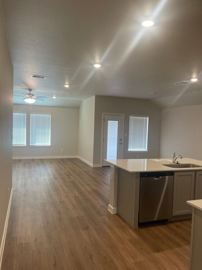 Building Photo - 7709 Macedonian Dr