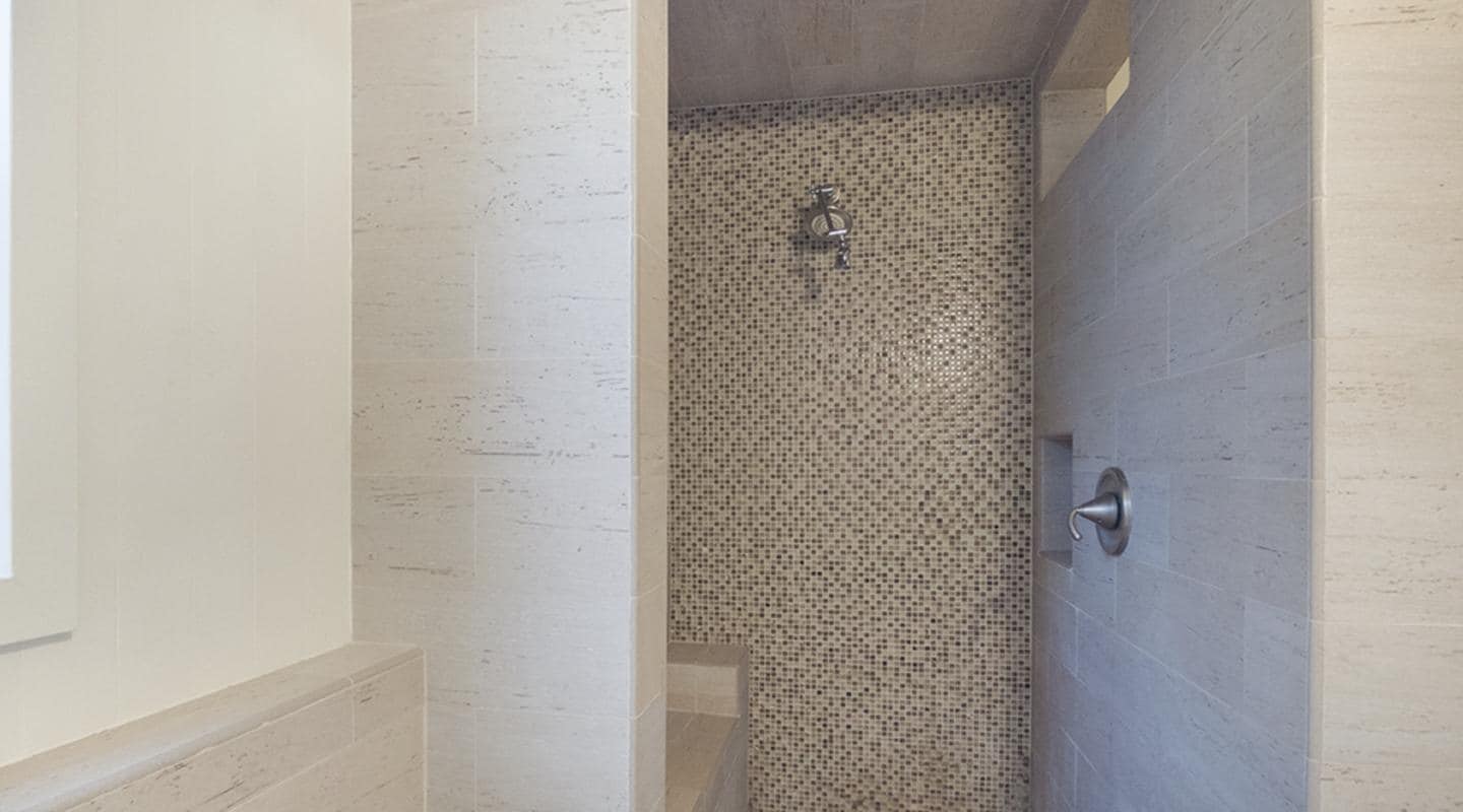 Building Photo - Newly Renovated 1 bed 1 bath