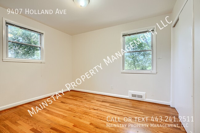 Building Photo - 9407 Holland Ave