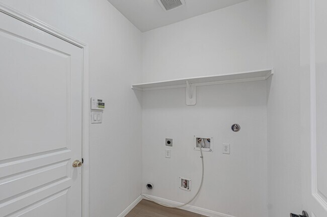 Building Photo - 23219 Campwood Terrace Ln