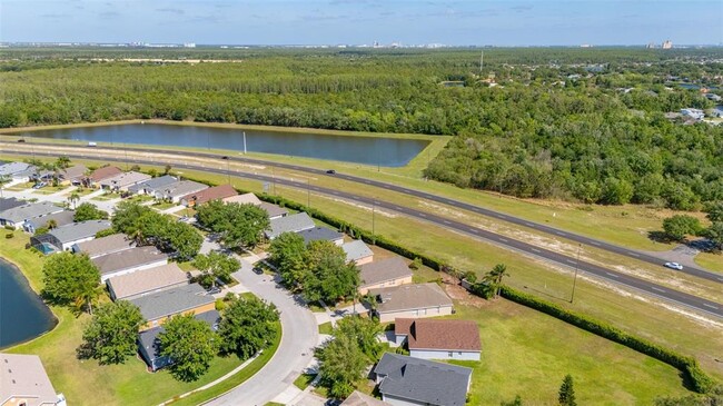 Building Photo - 3145 Stonehurst Cir
