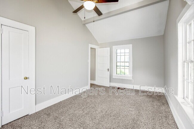Building Photo - 210 Sedberry St