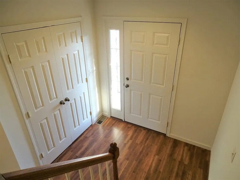 Building Photo - 185 Linda Sue Ln