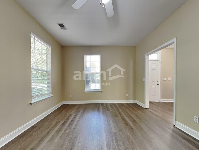 Building Photo - 97 Tenth Avenue