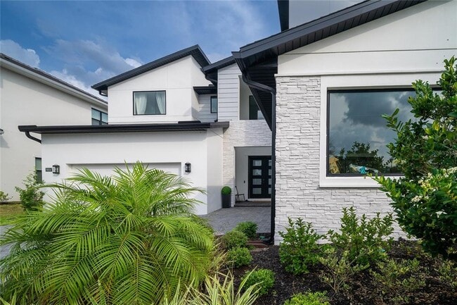 Building Photo - 9004 Santorini Dr