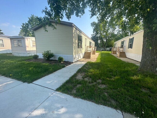 Building Photo - 2607 Thornbury Ln