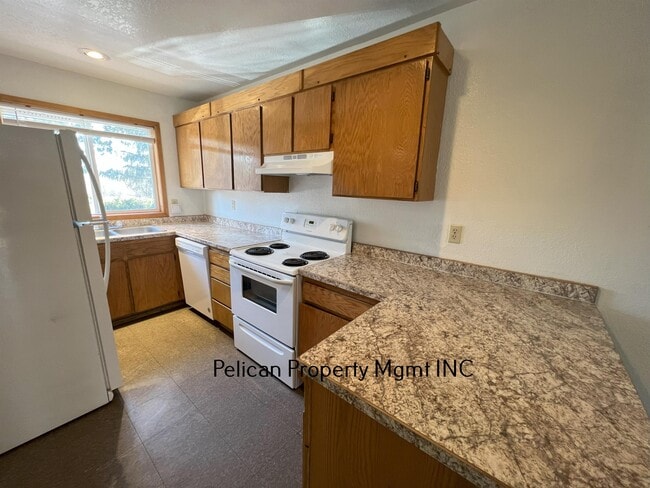 Building Photo - 2057 N Eldorado Ave