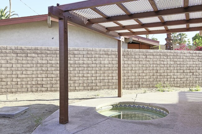Building Photo - 73969 Olive Ct