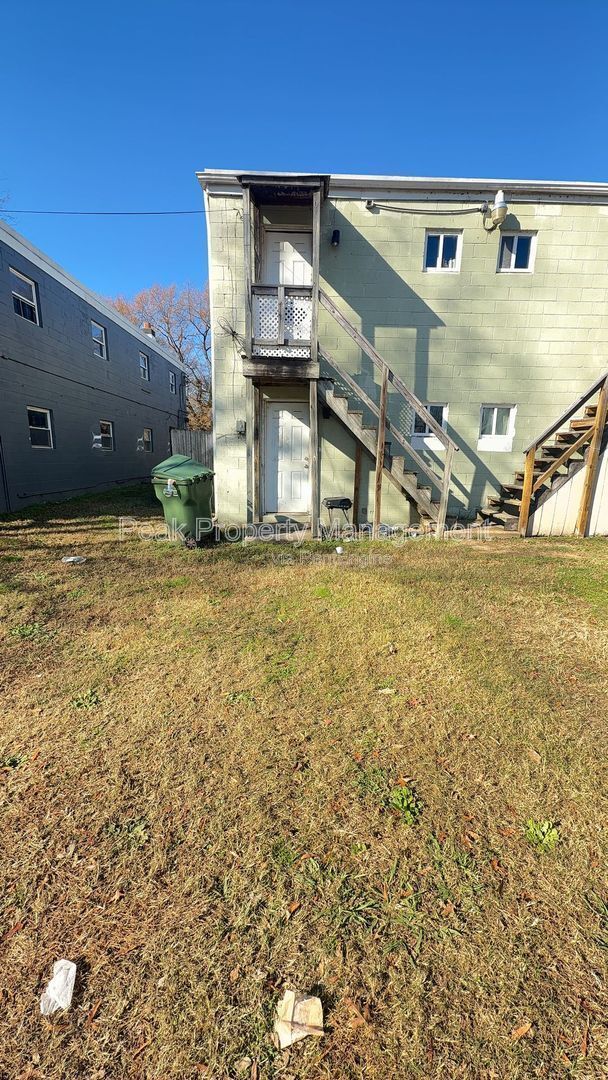 Building Photo - 925 N 20th St