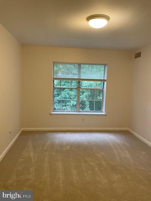 Building Photo - 5900 Cove Landing Rd