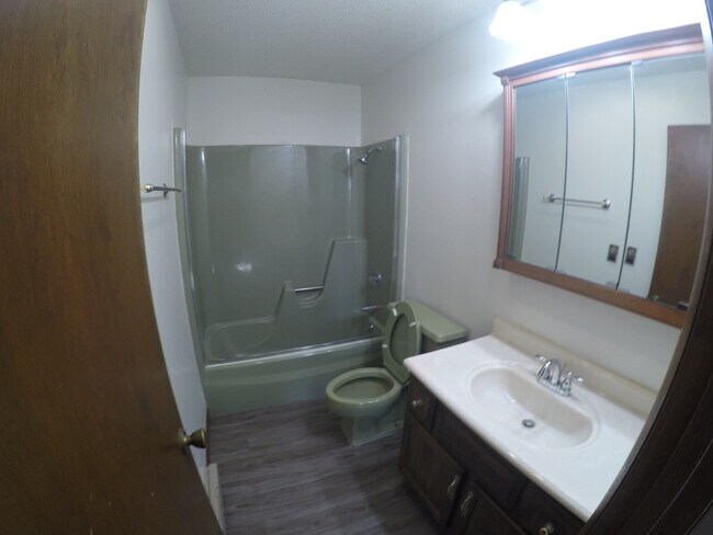 Building Photo - C and H Property Group 155