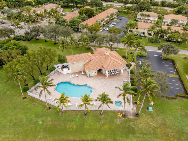 Building Photo - 6985 Brook Hollow Rd