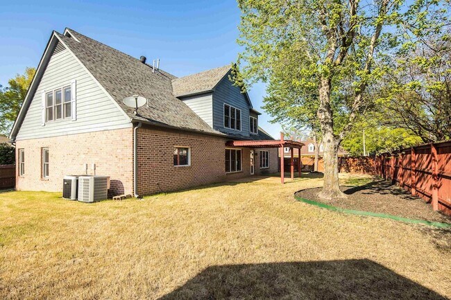 Building Photo - 979 Welbeck Cove