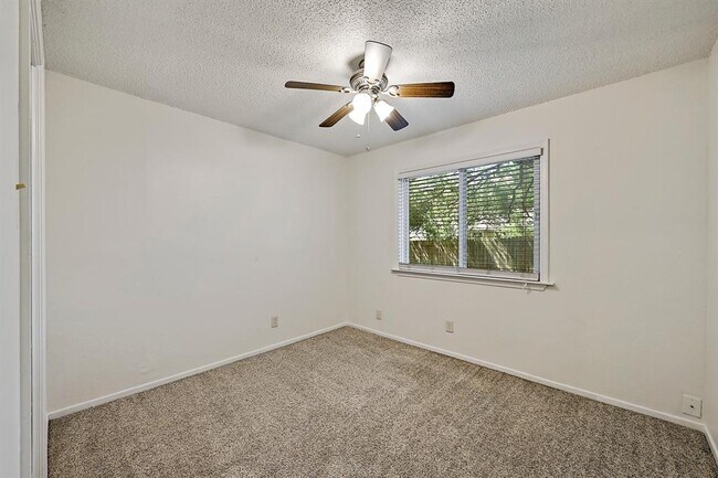 Building Photo - 3707 Tarragona Ln