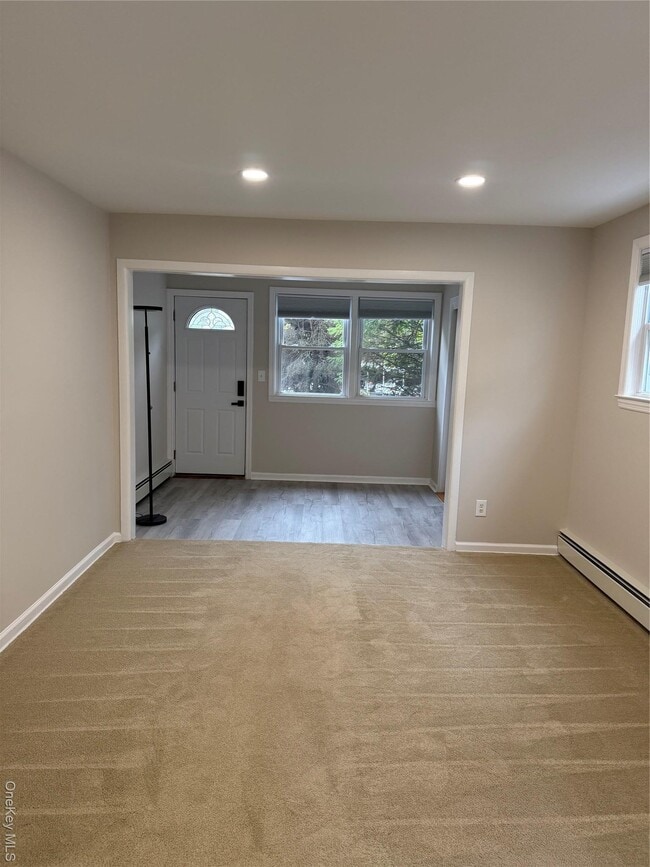 Building Photo - 208 Orchard St