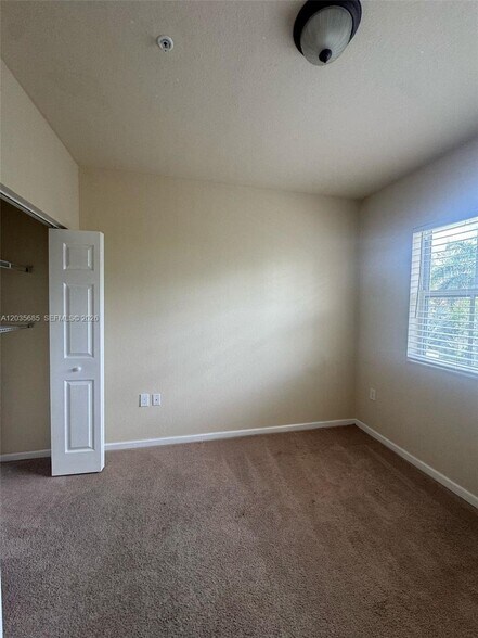 Building Photo - 8900 NW 97th Ave