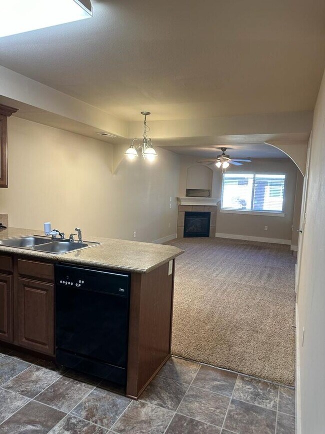 Building Photo - 9965 W Rosecroft Ct