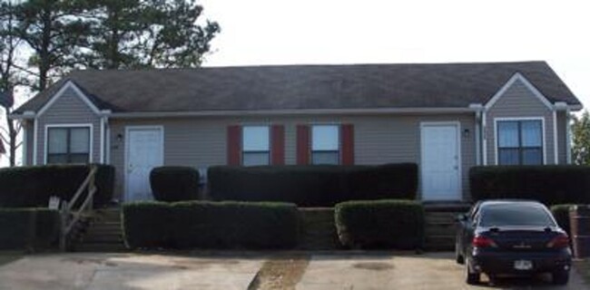 Building Photo - 8830-8830 Ridgemoore Ct