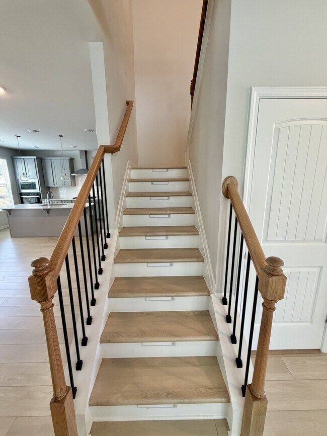 Building Photo - 540 Teversham Dr