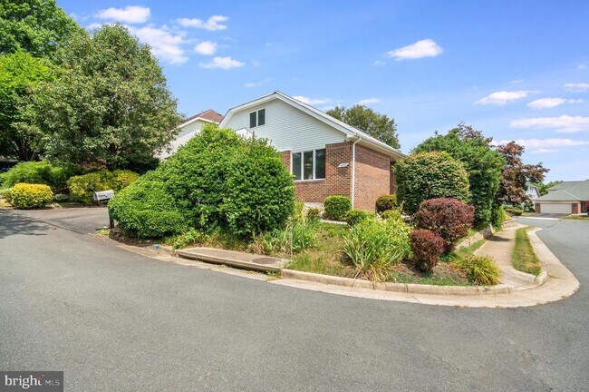 Building Photo - 4572 Shetland Green Rd