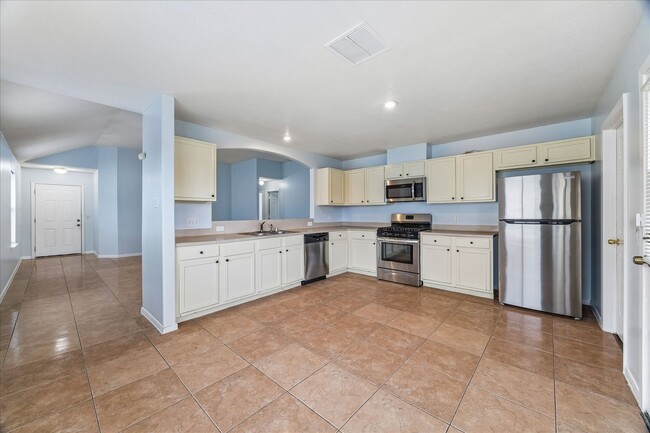 Building Photo - 19715 Billineys Park Dr