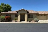 Building Photo - 754 Skyview Ln
