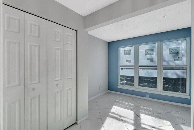 Building Photo - 2301 N Congress Ave
