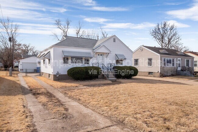 Building Photo - 8118 Blanchard Dr
