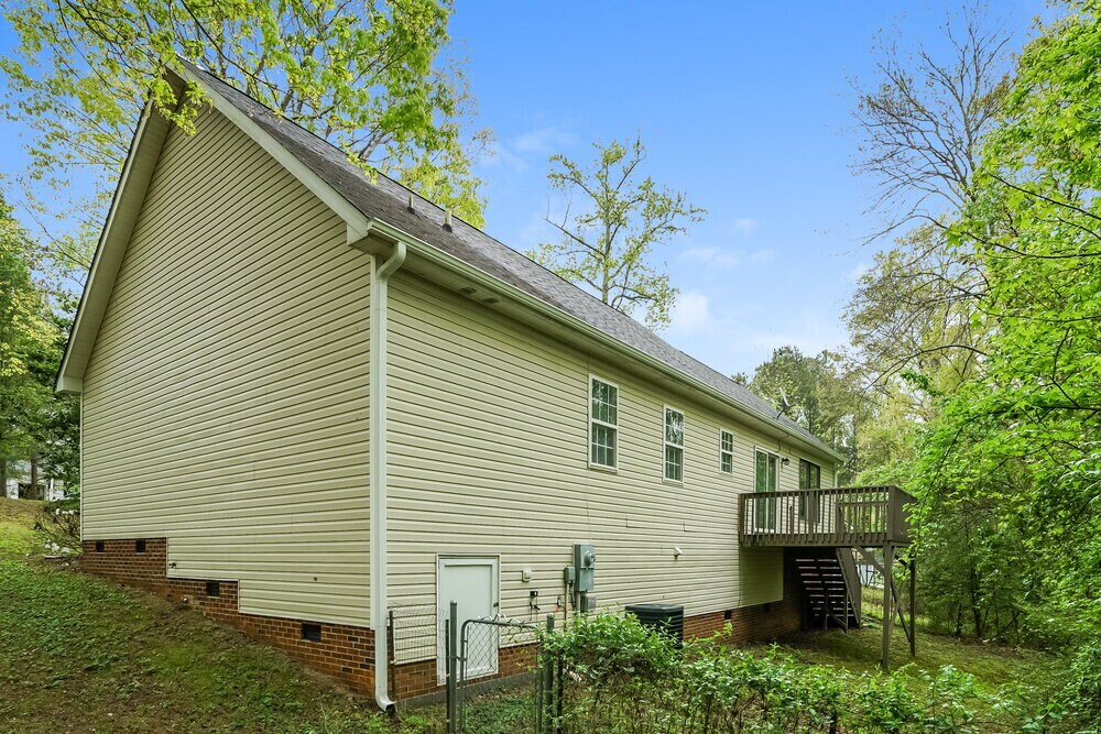 Building Photo - 185 Jared Dr