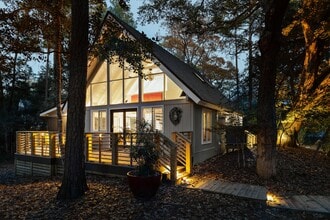 Building Photo - 107 Hawthorne Dr