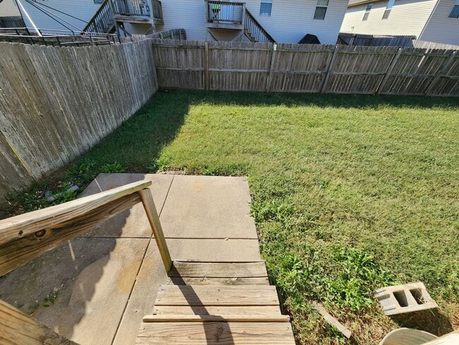 Building Photo - Spacious 3-Bedroom, 2-Bathroom Home AVAILABLE NOW!!