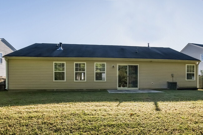 Building Photo - 4102 Hunters Trail Dr