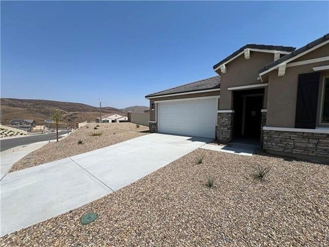 Building Photo - Brand new construction