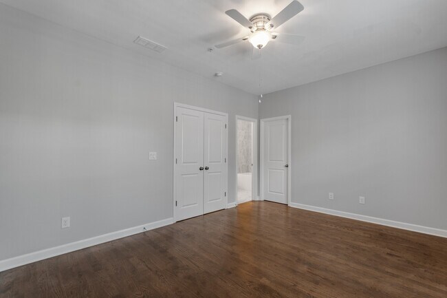 Building Photo - 1260 Lullwater Park Cir