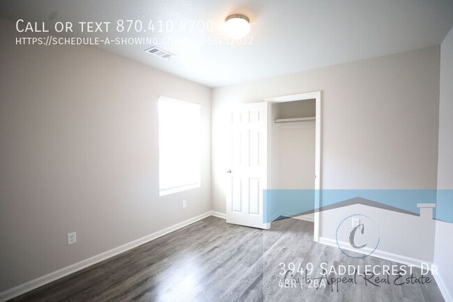 Building Photo - 3949 Saddlecrest Dr