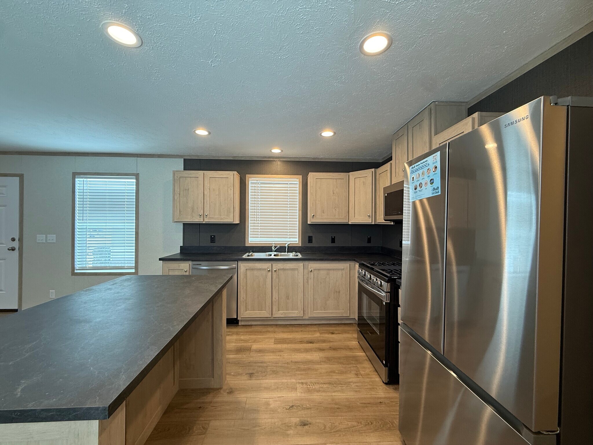 Building Photo - 29778 W Essex Ct