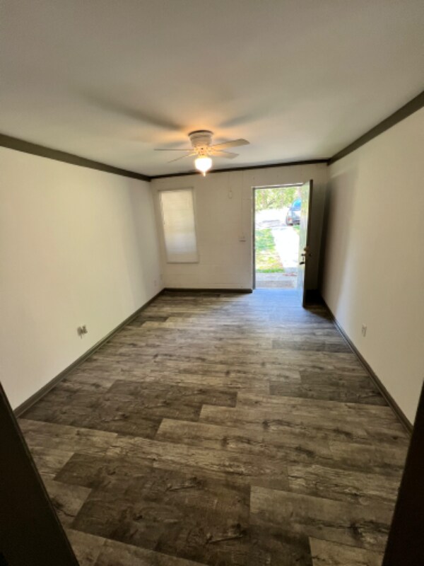 Building Photo - 3504 Cole Ave