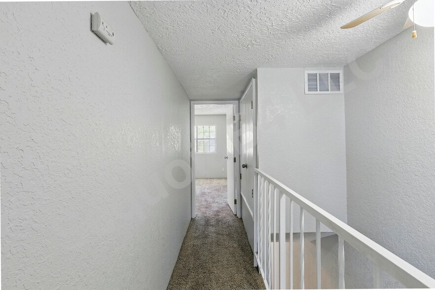 Building Photo - 6041 Sequoia Rd NW