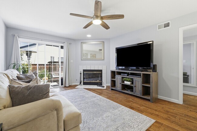 Building Photo - 16752 San Luis Way