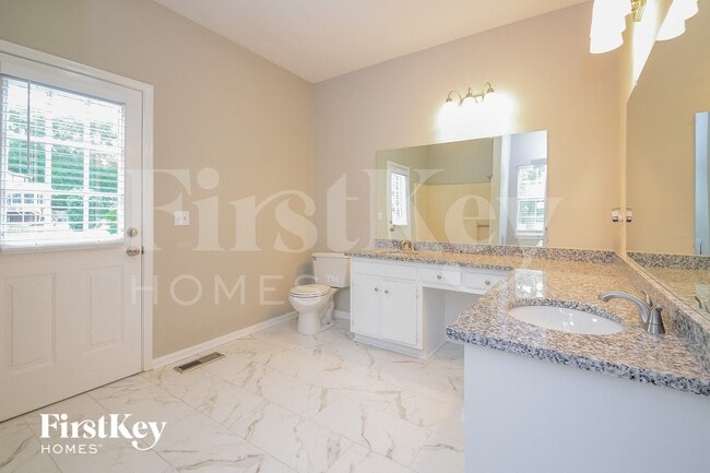 Building Photo - 516 Olde Towne Ln