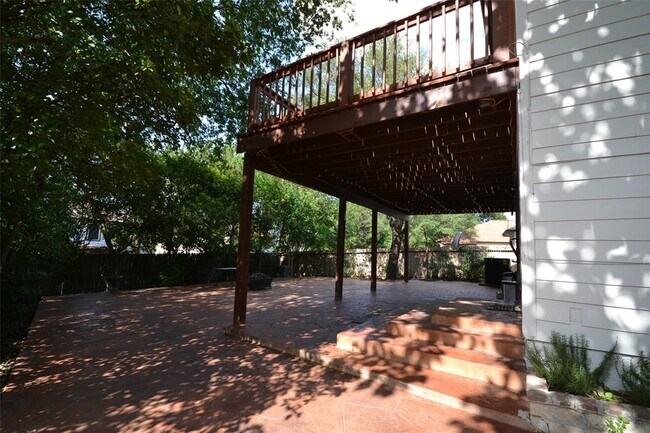 Building Photo - 9543 Summerbrook