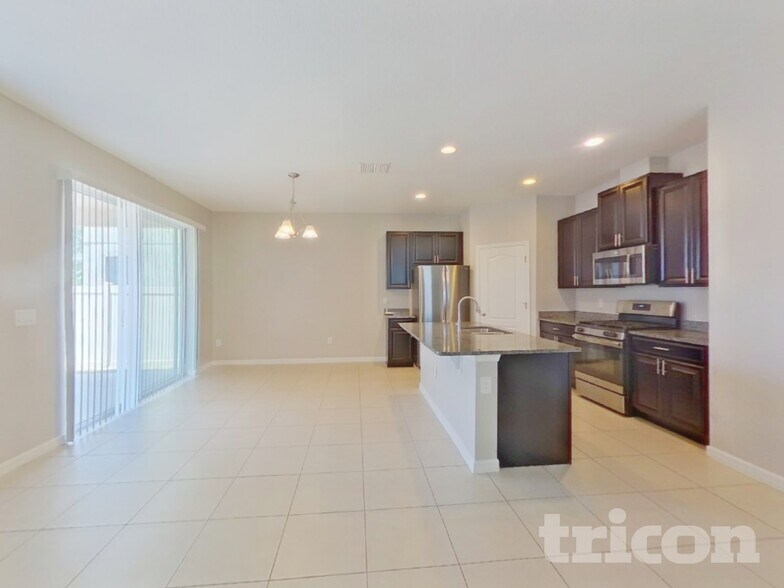 Building Photo - 11155 Abaco Island Ave