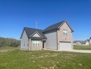 Building Photo - Newer Rental Home in Smyrna