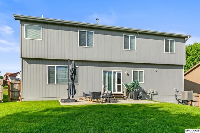 Building Photo - 1104 Valleyview Dr
