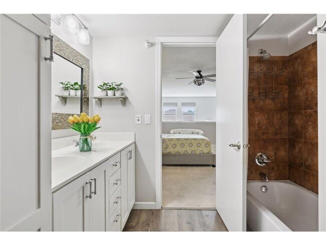 Building Photo - 640 Main St N