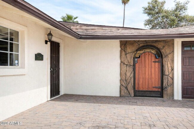 Building Photo - 7541 N 35th Dr