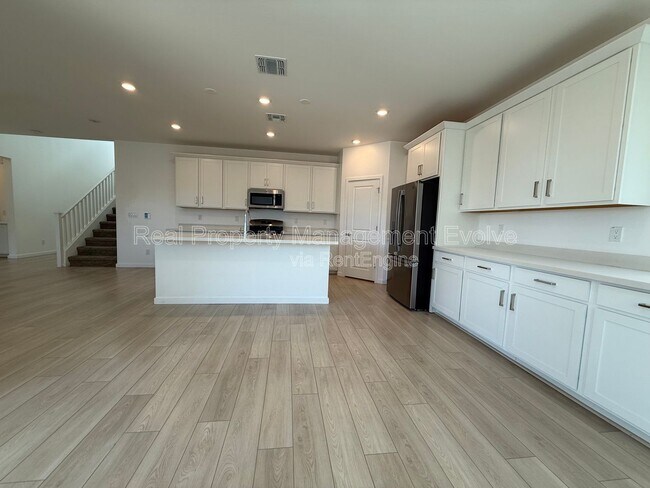 Building Photo - 17760 W Cassia Way