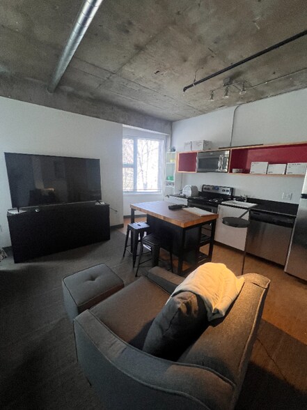 Building Photo - 1899 N Gaylord St